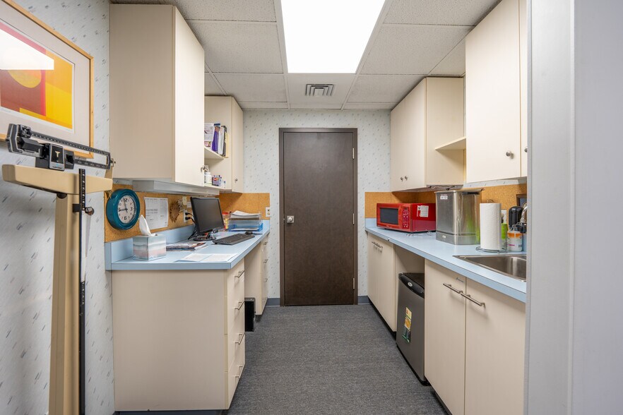 More Photos Of 600 Ligonier St, Latrobe Medical For Sale