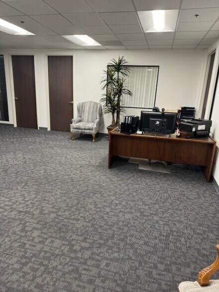 More Photos Of 4740 Von Karman Ave, Newport Beach Medical For Lease