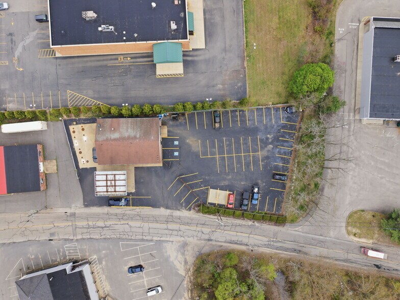 More Photos Of 50 John A Dunn Memorial Dr, Rockland Service Station For Sale
