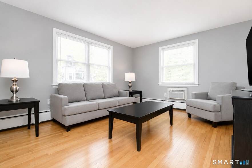 More Photos Of 18 Sherman St, Hartford Apartments For Sale