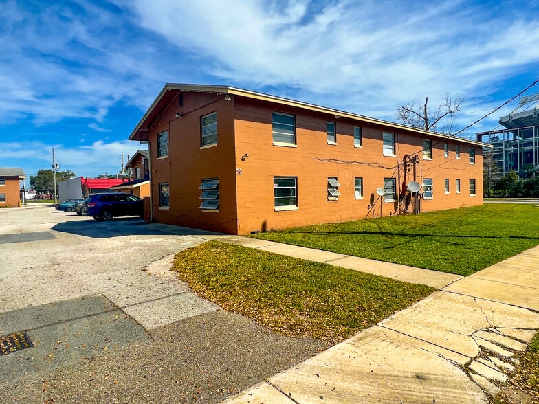 More Photos Of 214-218 S Tampa Ave, Orlando Apartments For Sale