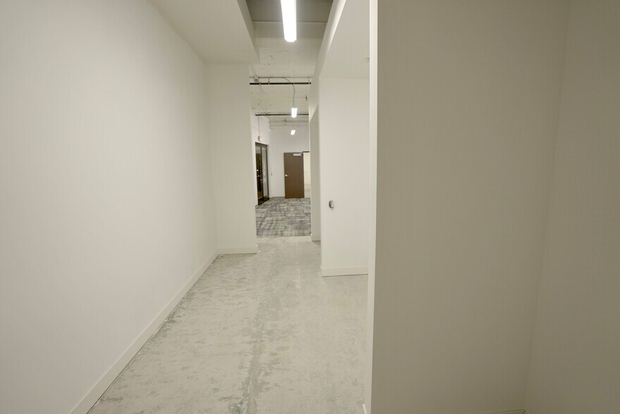 More Photos Of 1355 Palmetto St, Los Angeles Loft Creative Space For Lease
