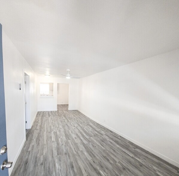 More Photos Of 1101 E Clark Ave, Las Vegas Apartments For Sale