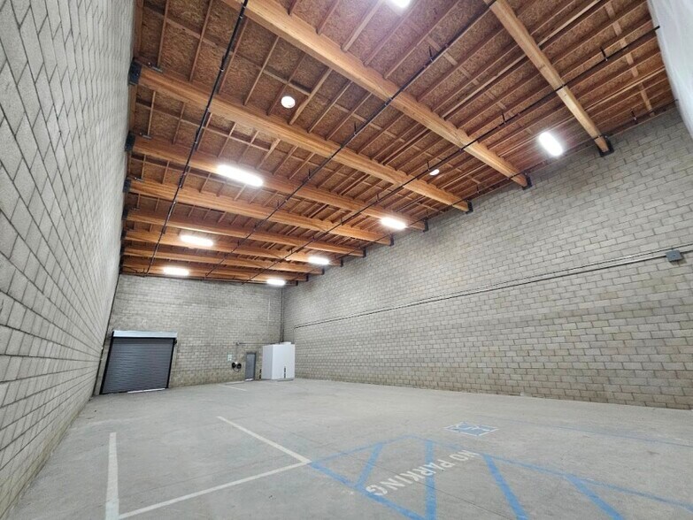 More Photos Of 2614 S Central Ave, Los Angeles Warehouse For Lease