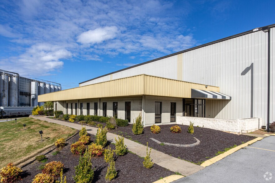 More Photos Of 120 Williamette Ln, Bowling Green Warehouse For Lease