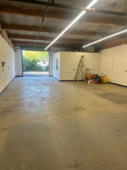 More Photos Of 37 Commercial Blvd, Novato Industrial For Lease