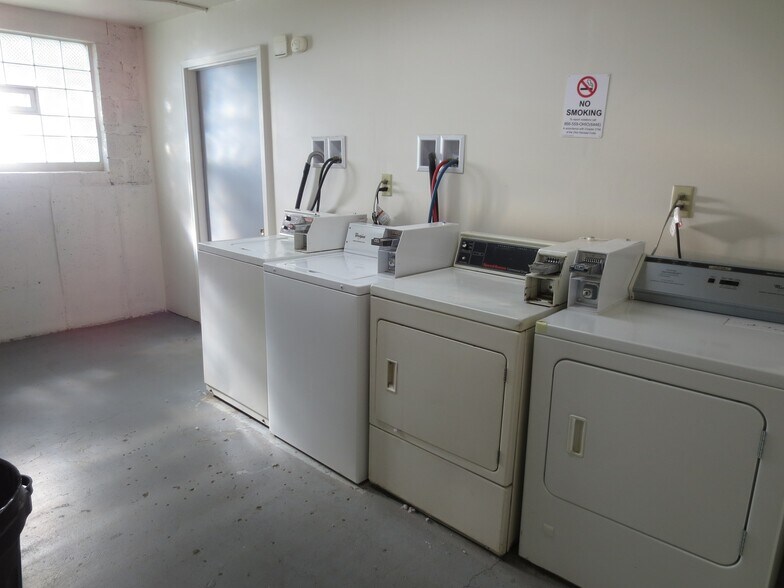 More Photos Of 8400-8414 Anthony Wayne Ave, Cincinnati Apartments For Sale