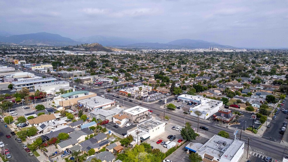 More Photos Of 13632 Van Nuys Blvd, Pacoima Auto Repair For Sale