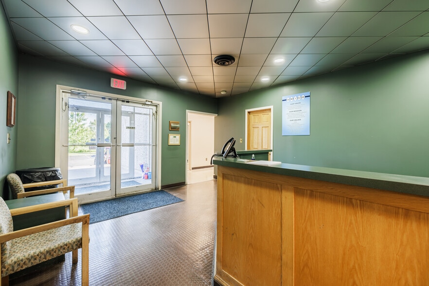 More Photos Of 100 Pixley Industrial Pky, Rochester Manufacturing For Sale