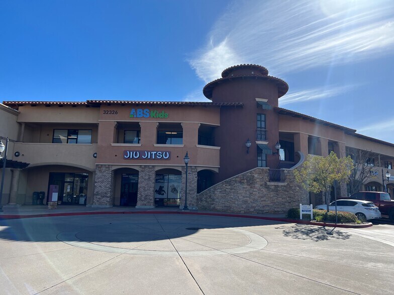 Primary Photo Of Clinton Keith Rd @ Palomar, Wildomar Unknown For Lease