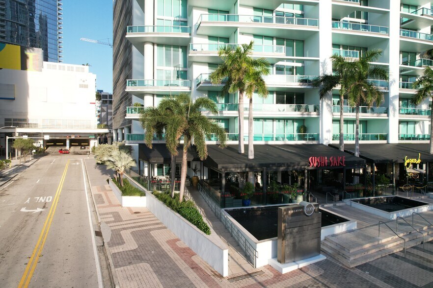 More Photos Of 900-990 Biscayne Blvd, Miami Apartments For Sale