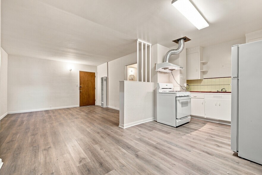 More Photos Of 3732-3744 Grand Ave, Oakland Multifamily For Sale