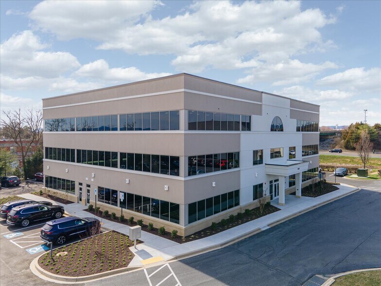 More Photos Of 7109 Guilford Dr, Frederick Medical For Sale