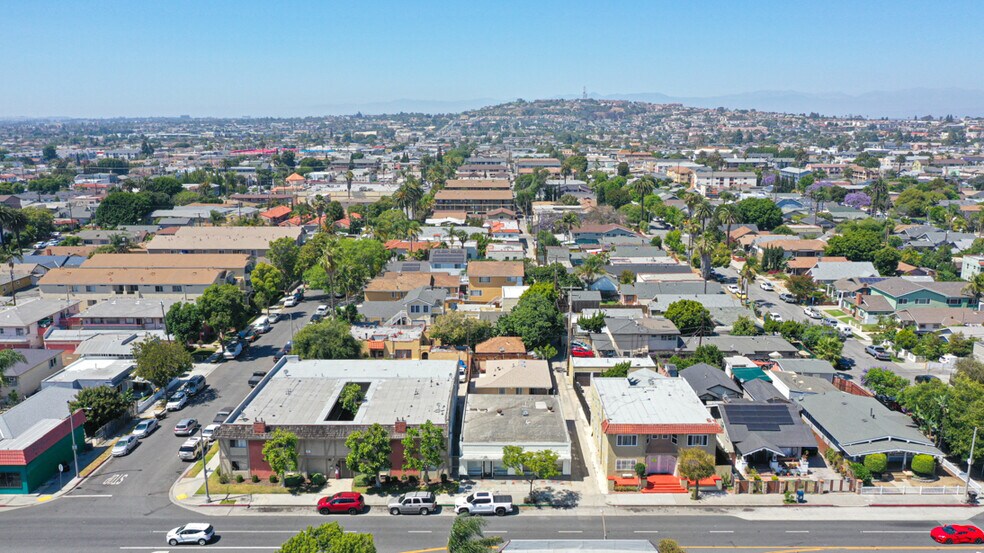 More Photos Of 2117-2119 E 7th St, Long Beach Storefront Retail Residential For Sale