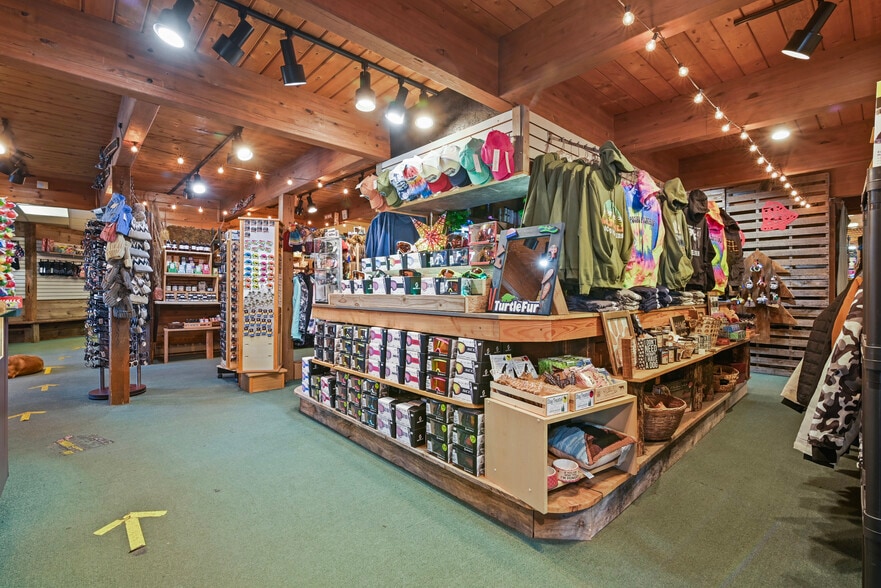 More Photos Of 145 Camelback Rd, Tannersville Restaurant For Sale