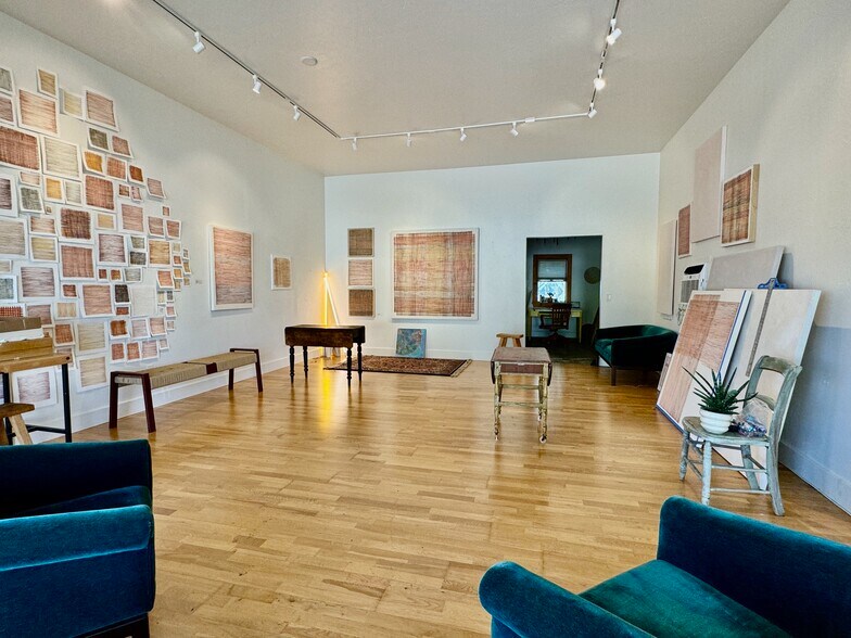 Primary Photo Of 120 E Tonhawa St, Norman Storefront Retail Office For Lease