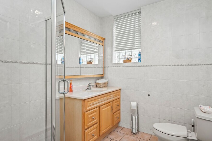 More Photos Of 85 Tompkins St, Staten Island Service For Sale