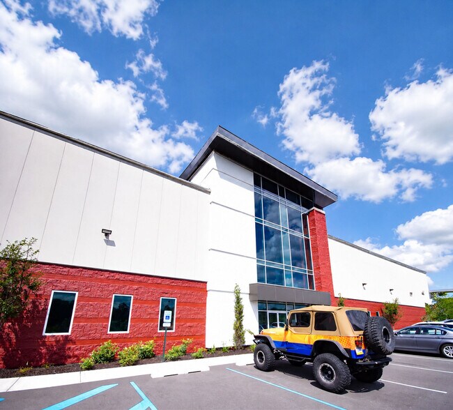More Photos Of 195 Enterprise Way, Pittston Township Freestanding For Lease