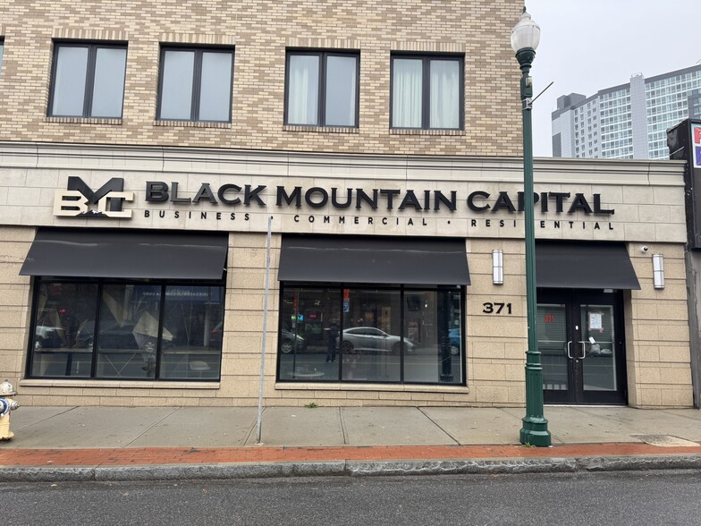 Primary Photo Of 371 North Ave, New Rochelle Office For Lease