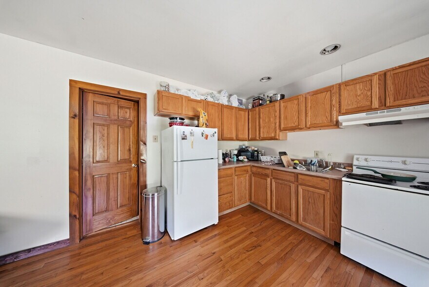 More Photos Of 696 PA-590, Lackawaxen Multifamily For Sale