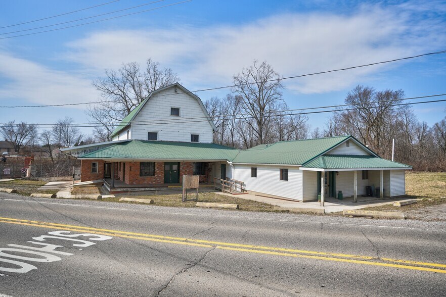 More Photos Of 8572 Silver Lake Rd, Linden Freestanding For Sale