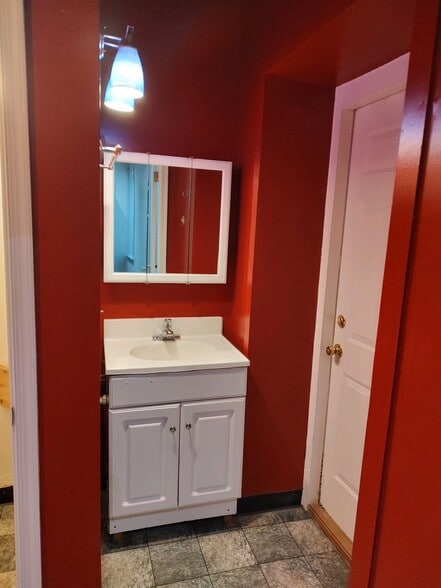 More Photos Of 7 N 21st St, Richmond Multifamily For Sale