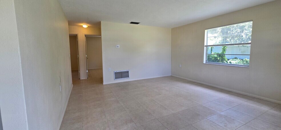 More Photos Of 3404 Dahlia Pl, Largo Apartments For Sale