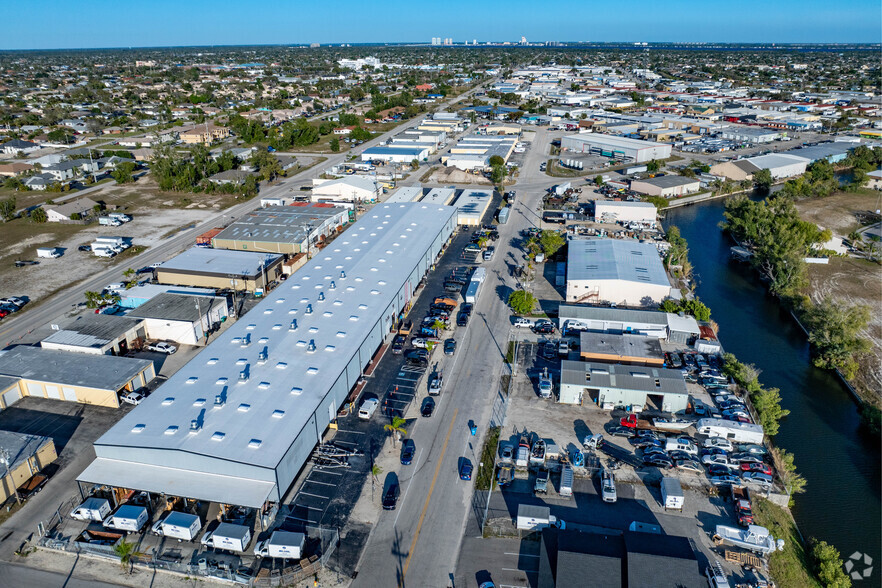 Primary Photo Of 847-905 SE 9th Ter, Cape Coral Warehouse For Lease