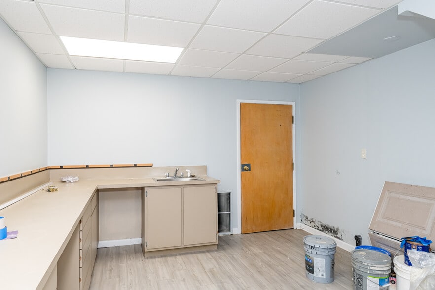More Photos Of 6750 Brandt Pike, Huber Heights Medical For Lease