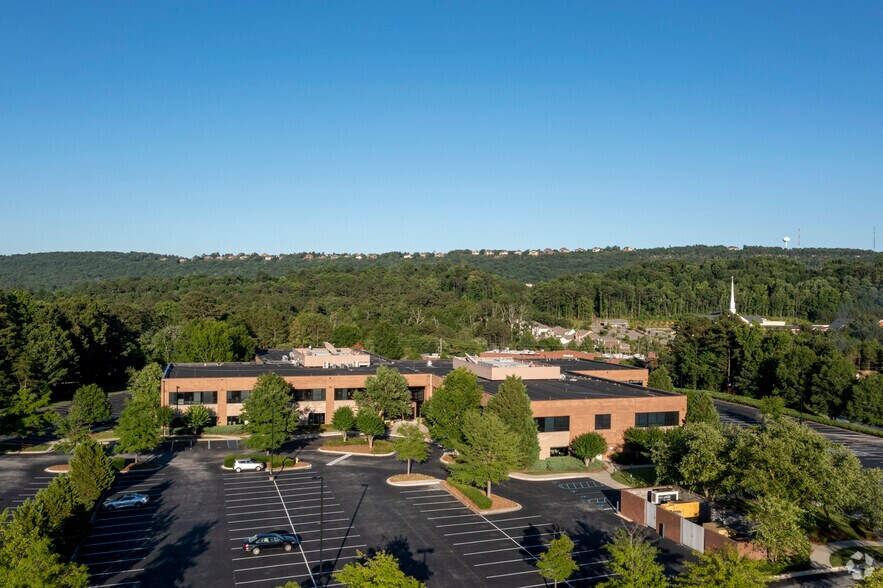 More Photos Of 2700 Corporate Dr, Birmingham Coworking Space