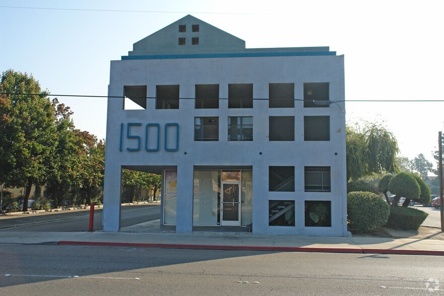 More Photos Of 1500 S Mooney Blvd, Visalia Office For Sale