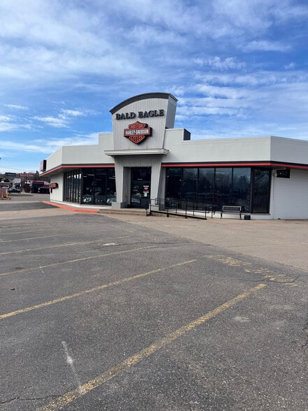More Photos Of 2080 US Highway 41 W, Marquette Auto Dealership For Sale
