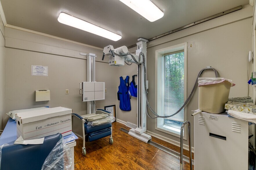 More Photos Of 807 S Pendleton St, Easley Medical For Sale