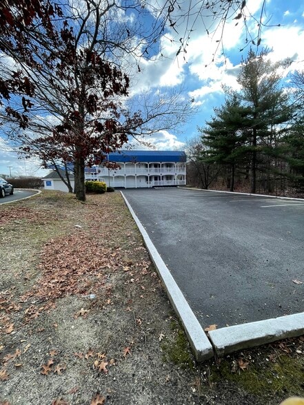 More Photos Of 633 White Horse Pike, Absecon Hotel For Sale