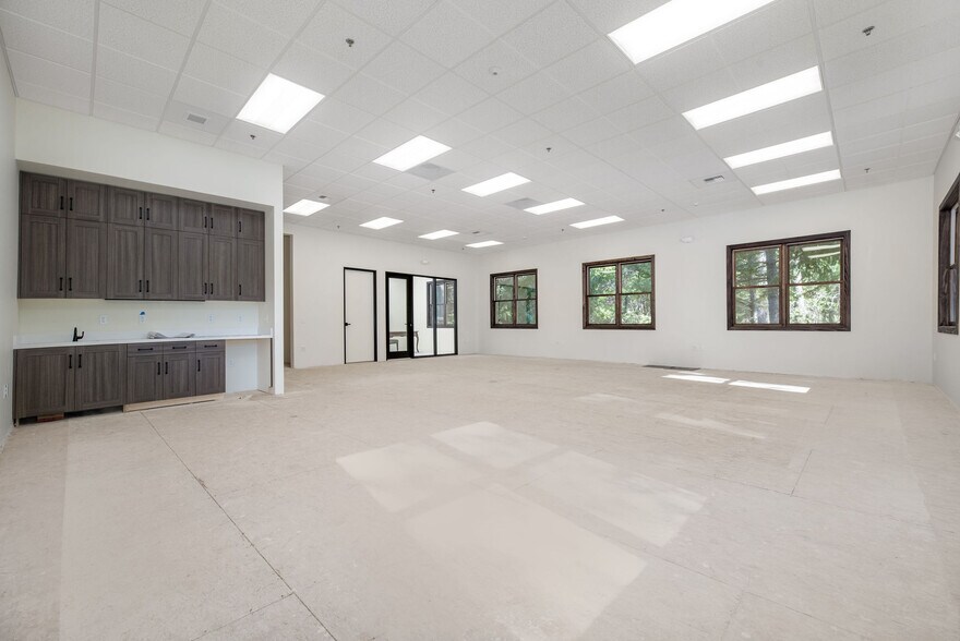 More Photos Of 351-356 Providence Mine Rd, Nevada City Medical For Lease