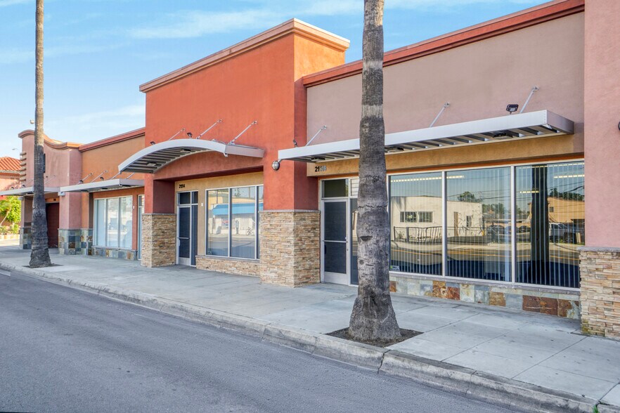 More Photos Of 21512-21516 Norwalk Blvd, Hawaiian Gardens General Retail For Sale