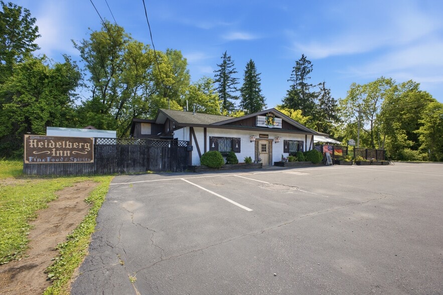 More Photos Of 352 Quaker Rd, Queensbury Restaurant For Sale