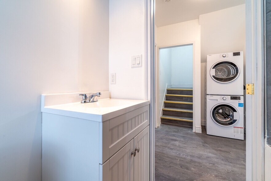 More Photos Of 910 Burlington St E, Hamilton Apartments For Sale