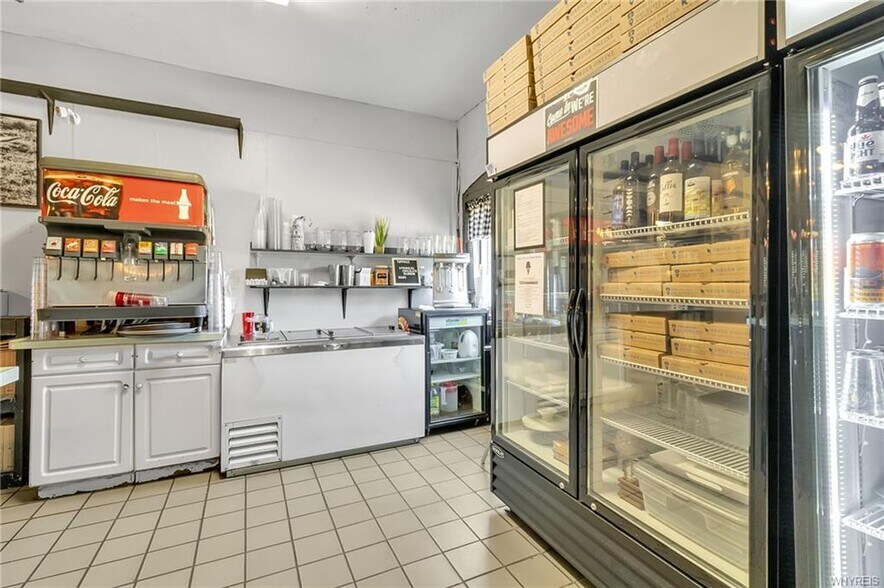 More Photos Of 1693 Quaker Rd, Barker Restaurant For Sale