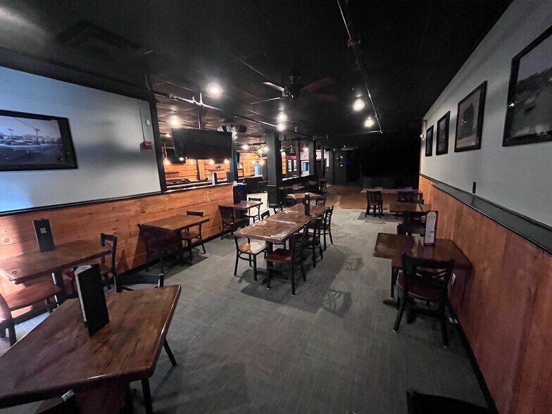 More Photos Of 27-45 Lafayette Sq, Haverhill Office For Lease