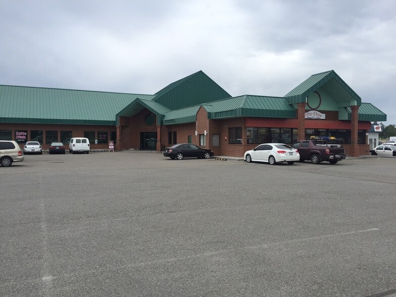 More Photos Of 5601 W Clearwater Ave, Kennewick General Retail For Lease