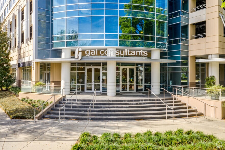 More Photos Of 618 E South St, Orlando Office For Lease