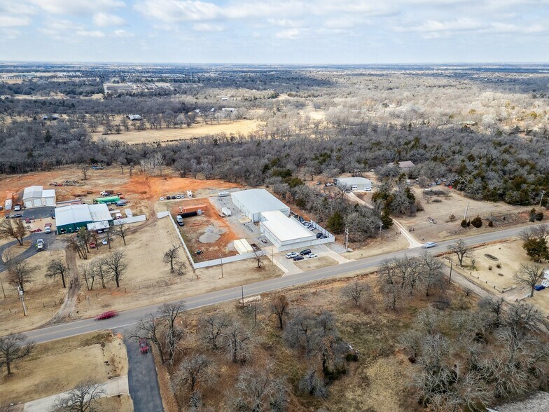 More Photos Of 12217 S Broadway, Edmond Warehouse For Sale