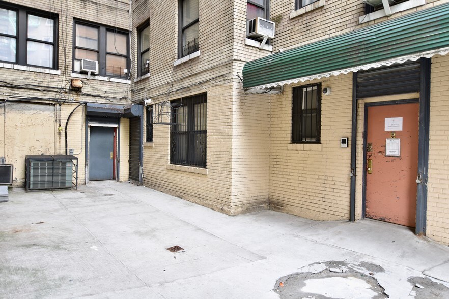 More Photos Of 990 Gerard Ave, Bronx Apartments For Lease