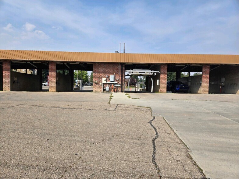 More Photos Of 865 Fort St, Buffalo General Retail For Sale