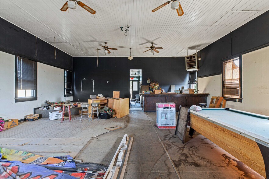 More Photos Of 30048 Yosemite Blvd, La Grange Bar For Sale