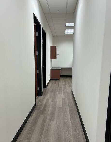 More Photos Of 2173 E Warner Rd, Tempe Medical For Lease