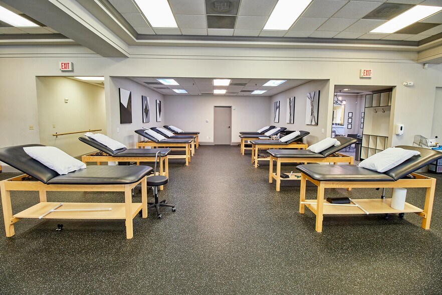 More Photos Of 2419 Highway 121, Bedford Medical For Sale