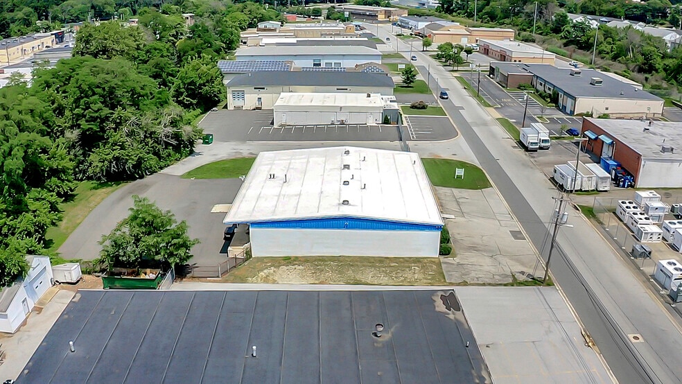 More Photos Of 22 Germay Dr, Wilmington Manufacturing For Lease