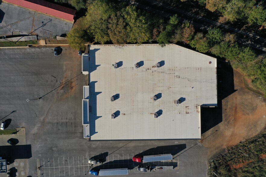 More Photos Of 210 Haynes St, Talladega Freestanding For Lease